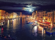 雷火电竞合作-血战七场终登顶，勇士用三分雨浇灭雷霆最后希望