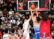 雷火电竞入驻-新疆队凭借高效进攻击败对手，取得胜利