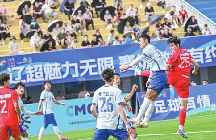 竞技擂台，球员们拼尽全力，争夺荣誉的简单介绍