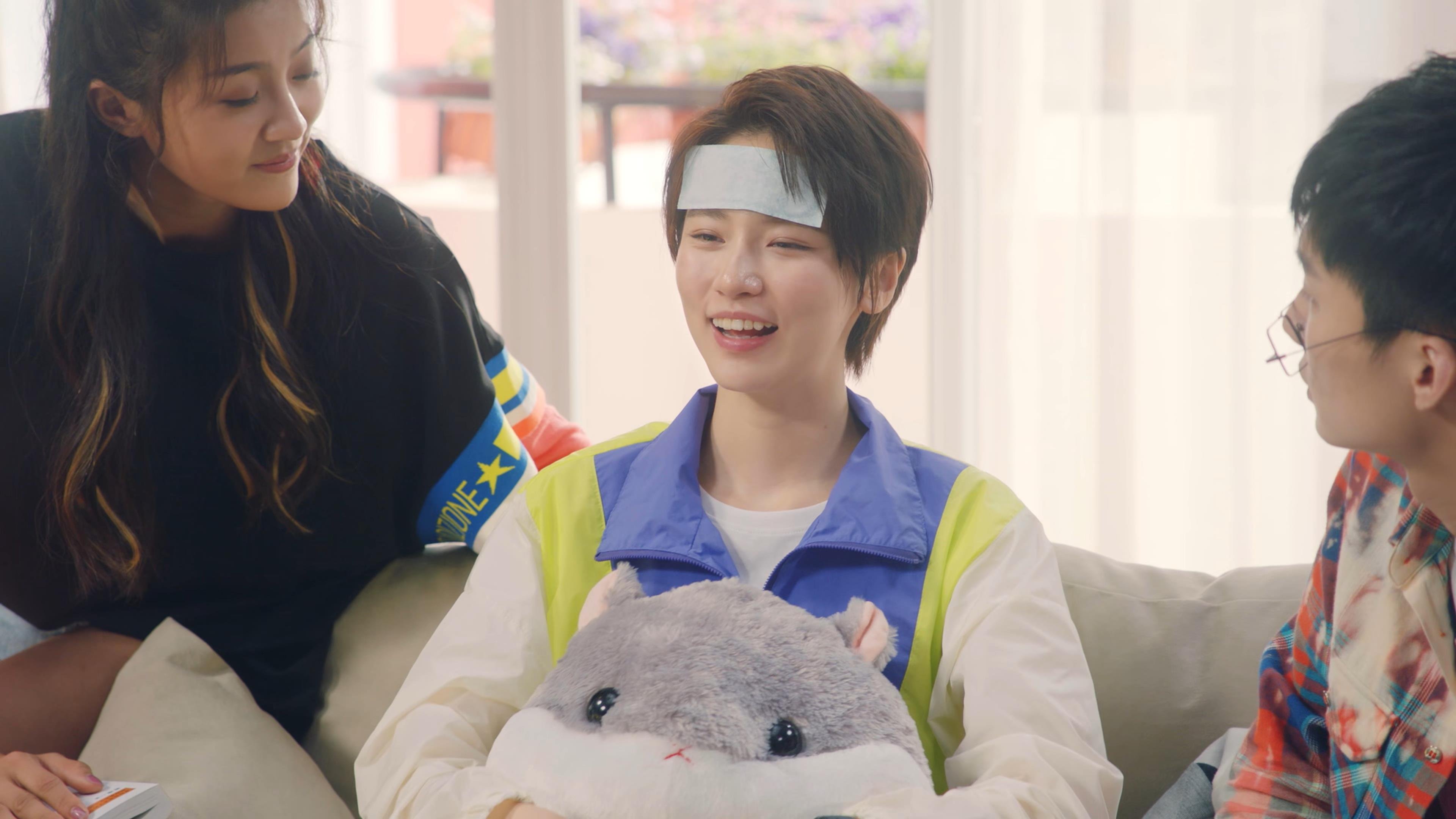 绿茵战场双城记，从西班牙战术博弈到中东火力碾压